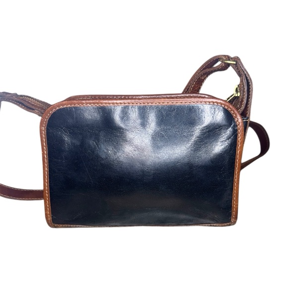 Sold - Picture 3 of 9